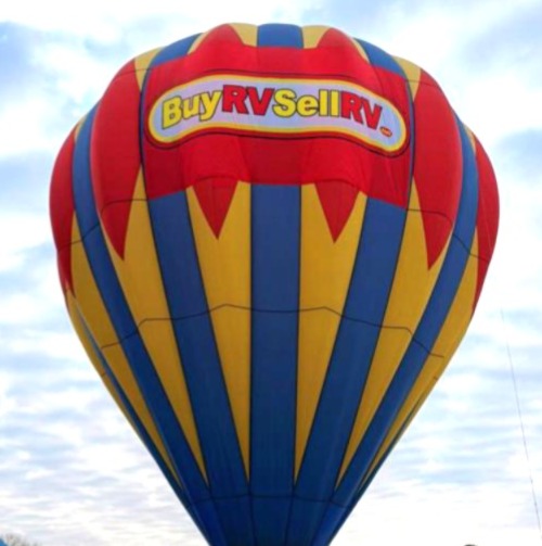 Hot air balloon with the logo for Buy RV Sell RV